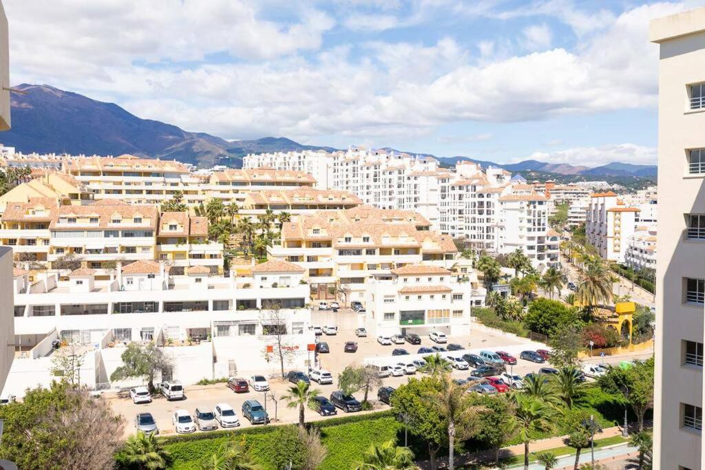 Seaview Estepona Marine Port With Pools Exteriör bild
